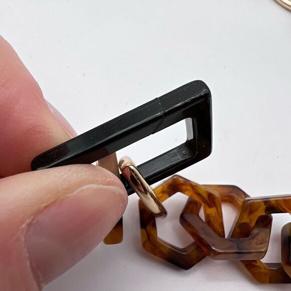 Talbot’s tortoise & gold tone chunky necklace - Picture 2 of 10